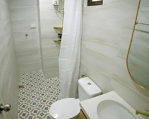 Newly Sophisticated Furnished In Mactan,cebu Hotel Cebu Stadt